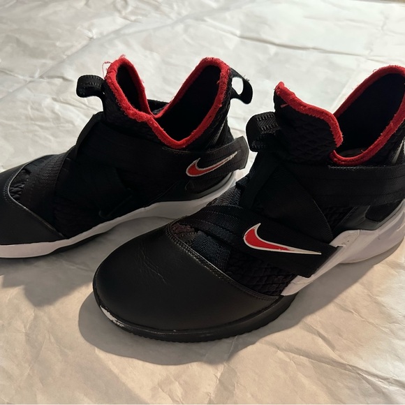 Nike Black and Red High-Top Sneakers - Picture 10 of 11